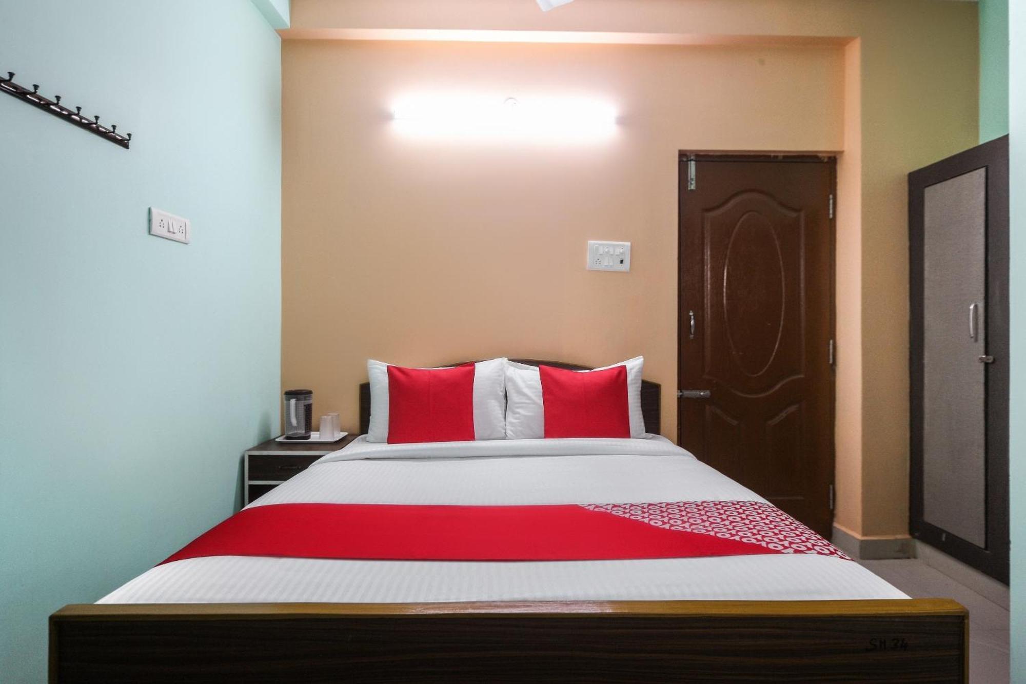 Oyo Modern Guest House Chennai Extérieur photo