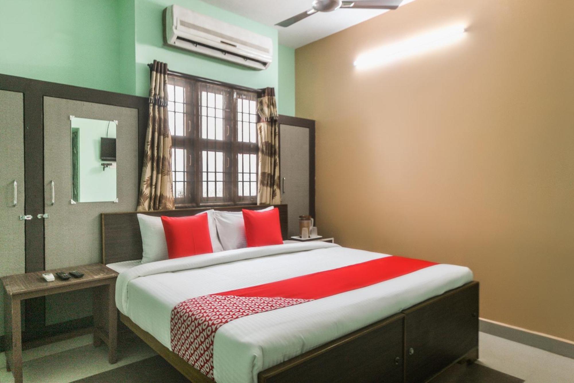 Oyo Modern Guest House Chennai Extérieur photo