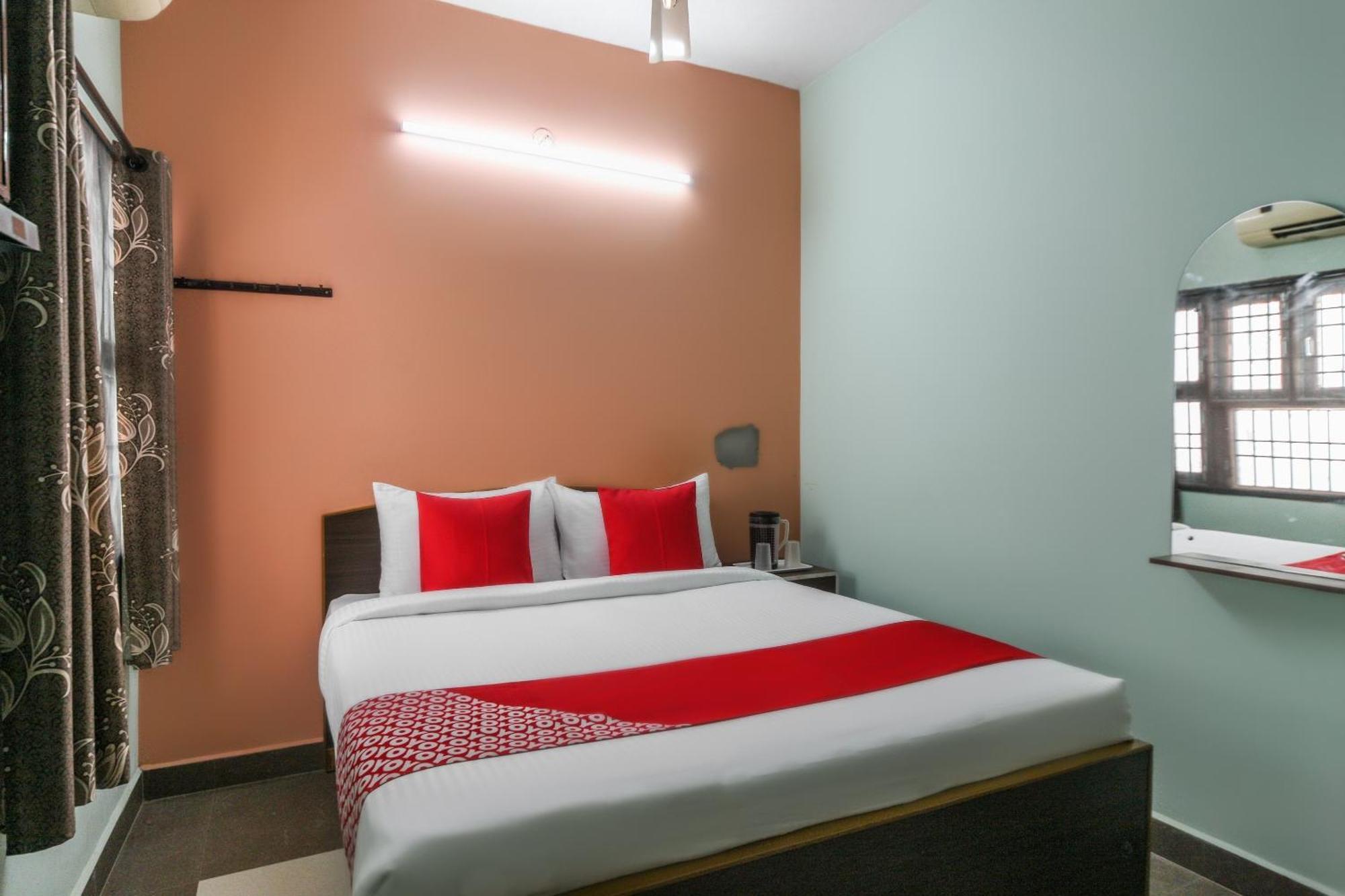 Oyo Modern Guest House Chennai Extérieur photo